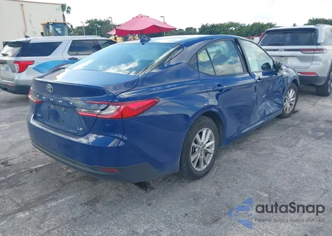 2025 Toyota Camry Le из США, поврежденный, VIN 4T1DAACK6SU089615